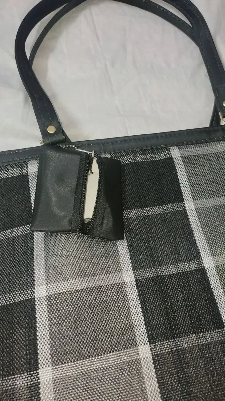 Black WUFU Tote Bag - Stylish & Practical Everyday Carry - bagwik